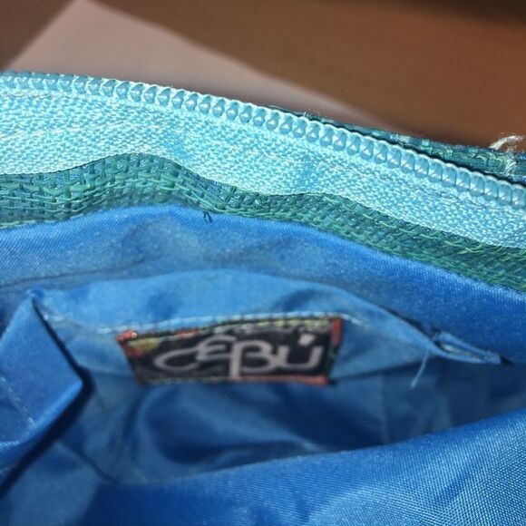 CEBU crossbody   - Picture 2 of 3